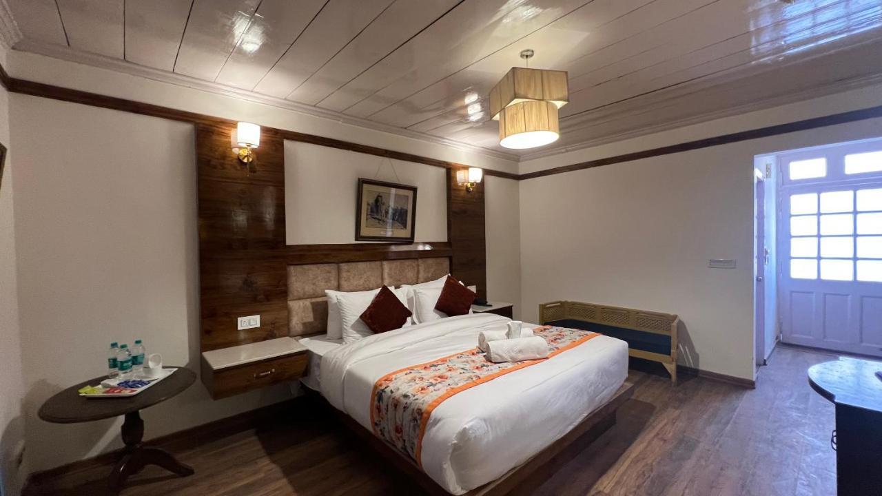 Hotel Woodpark Shimla Exterior photo
